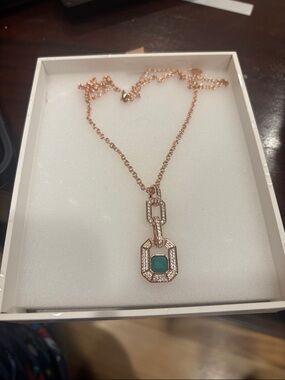 May 25: Rose Gold Pendant Necklace with Emerald Stone